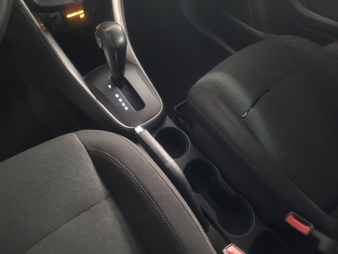 Used 2020 Chevrolet Trax LS w/ Tint and Cruise Package FWD image 26