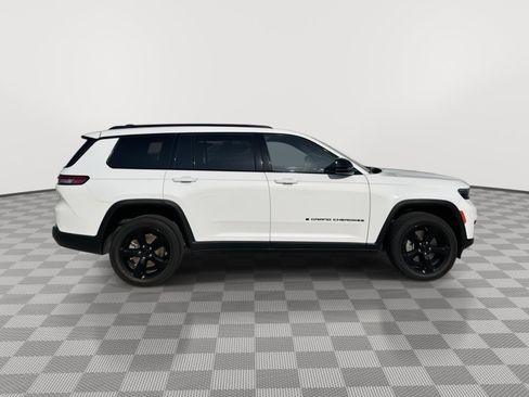 Used 2023 Jeep Grand Cherokee L Laredo AWD/4WD image 16