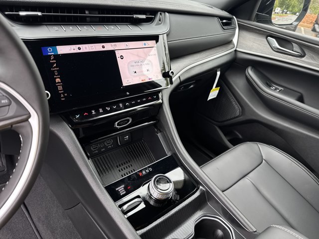 New 2027 Jeep Grand Cherokee Limited AWD/4WD image 26