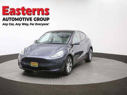 Used 2022 Tesla Model Y Long Range AWD/4WD image 49