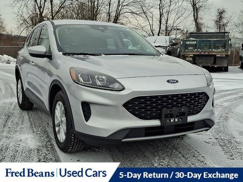 Certified 2020 Ford Escape SE image 2