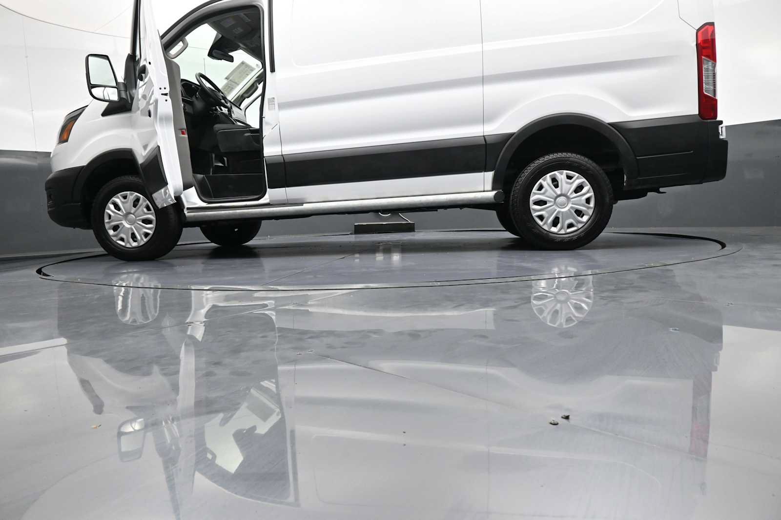 Used 2025 Ford Transit 250 Low Roof w/ Exterior Upgrade Package RWD image 53