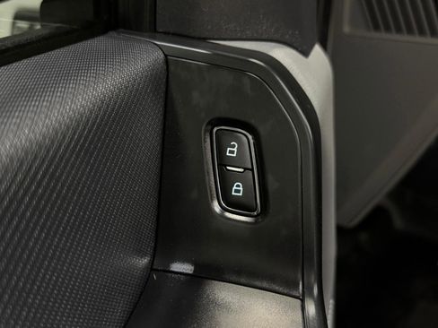 Used 2023 Ford F150 XL image 29