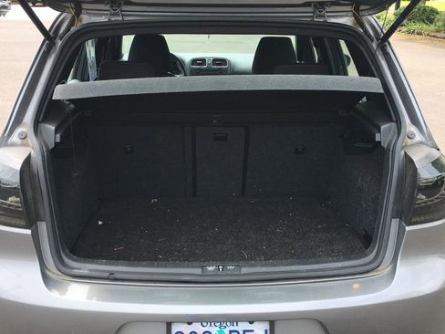 Used 2012 Volkswagen Golf 4-Door FWD image 6