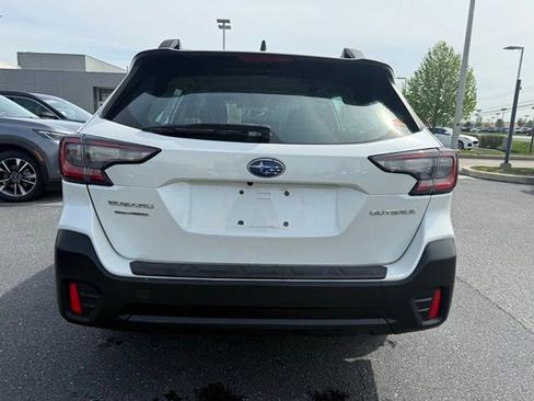 Used 2022 Subaru Outback 2.5i image 11