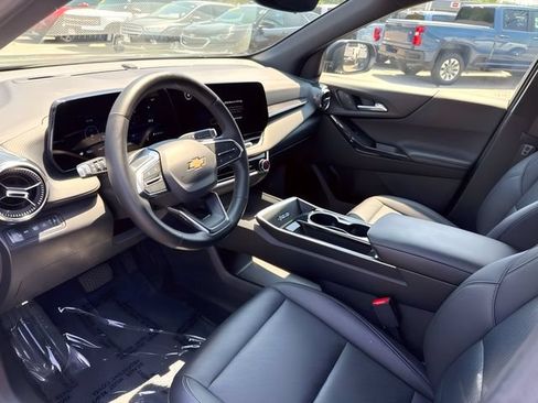 Used 2025 Chevrolet Equinox LT w/ Convenience Package II AWD/4WD image 14