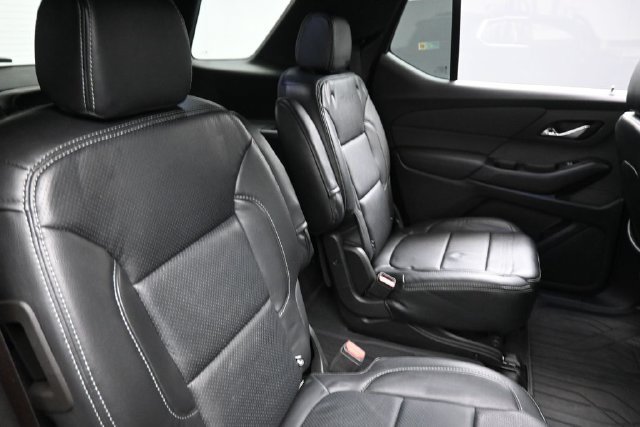 Used 2023 Chevrolet Traverse LT FWD image 29