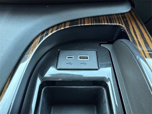 Used 2022 Cadillac Escalade ESV Premium Luxury image 27