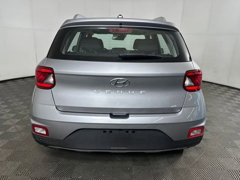 Certified 2023 Hyundai Venue SEL image 4