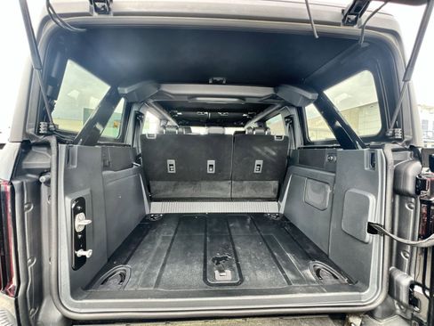 New 2025 Ford Bronco Badlands w/ Sasquatch Package AWD/4WD image 33
