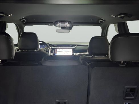 New 2026 Jeep Grand Cherokee Limited image 9