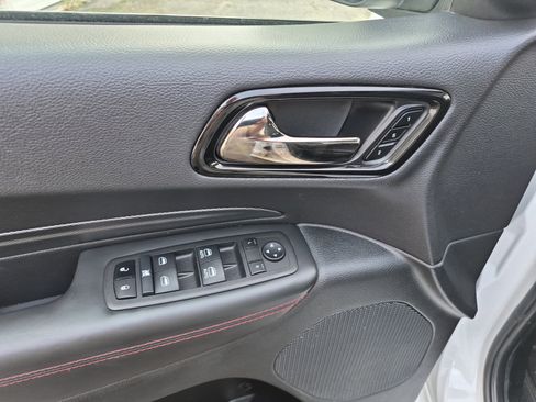 Used 2024 Dodge Durango GT image 10