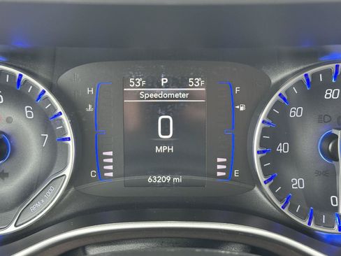 Used 2023 Chrysler Voyager LX FWD image 26