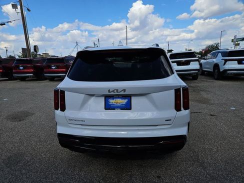 Used 2023 Kia Sorento SX AWD/4WD image 7
