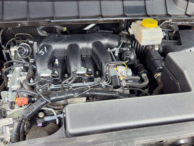 Used 2025 Nissan Pathfinder SL w/ SL Premium Package FWD image 10