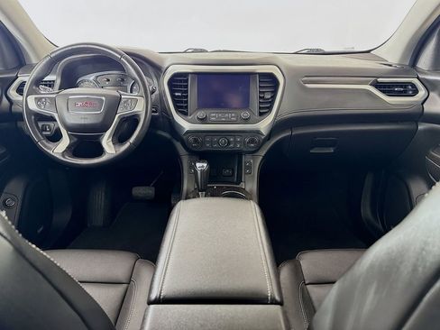 Used 2017 GMC Acadia SLT AWD/4WD image 3