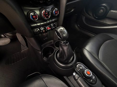 Used 2017 MINI Cooper 4-Door Hardtop FWD image 23