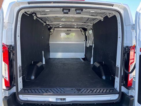 Used 2025 Ford Transit 350 Low Roof AWD w/ Interior Upgrade Package image 9