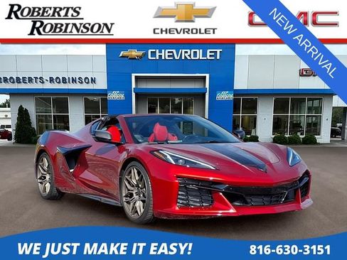 Used 2025 Chevrolet Corvette Z06 RWD image 1