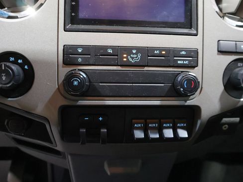 Used 2016 Ford F250 XLT w/ XLT Value Package AWD/4WD image 28