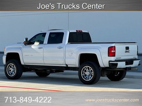 Used 2019 GMC Sierra 3500 Denali w/ Duramax Plus Package image 4