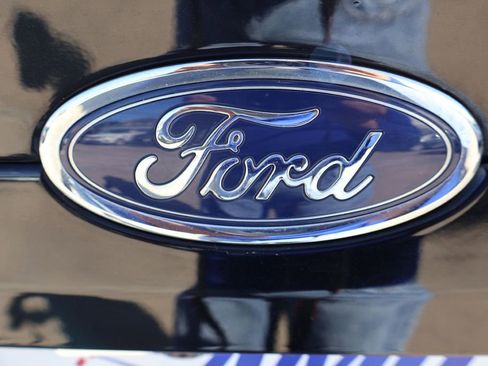 Used 2019 Ford Fusion SE AWD/4WD image 13