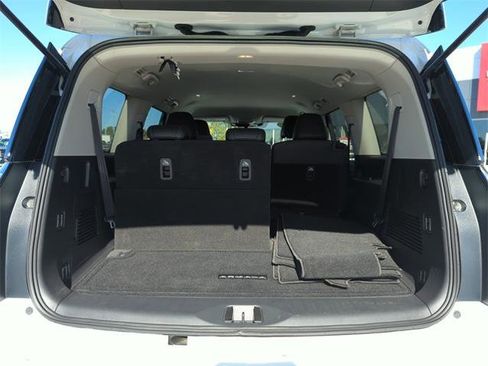 Certified 2025 Nissan Armada SV image 15