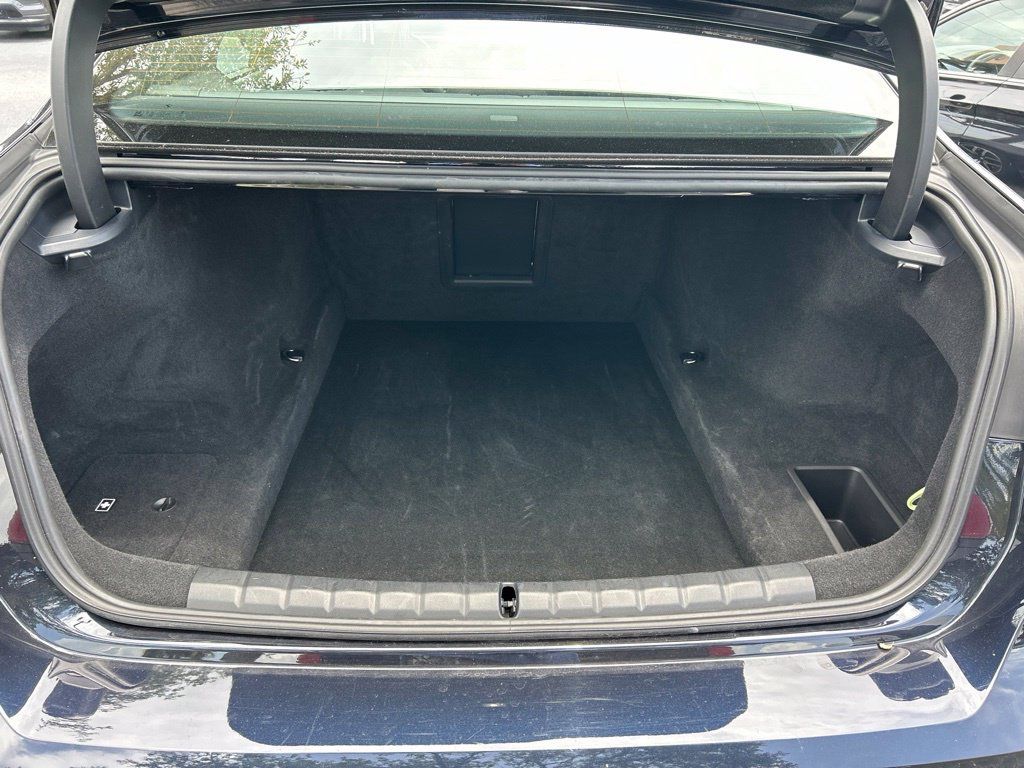 Used 2025 BMW 740i RWD image 49