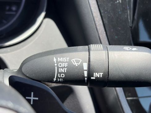Used 2023 Toyota Camry SE FWD image 18