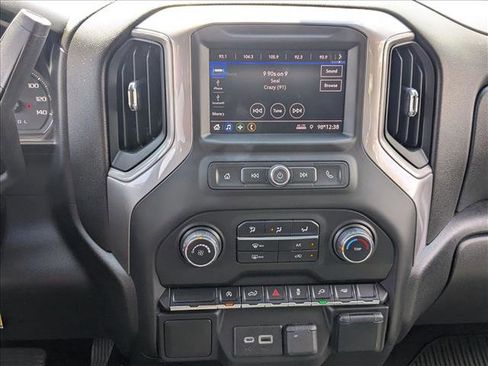 Used 2021 Chevrolet Silverado 1500 Custom image 15