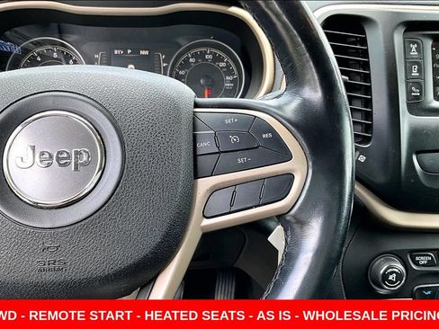 Used 2018 Jeep Cherokee Latitude w/ Altitude Package AWD/4WD image 12