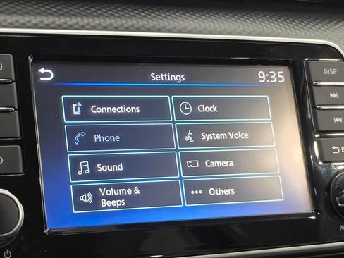 Used 2025 Nissan Kicks Play S FWD image 10