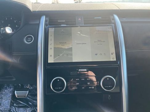 New 2026 Land Rover Discovery Limited Edition image 17