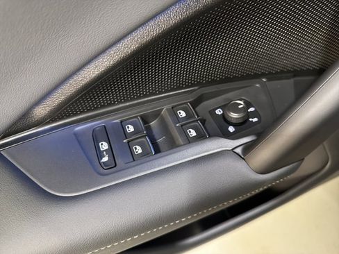 Certified 2026 Volkswagen Tiguan SEL R-Line image 19