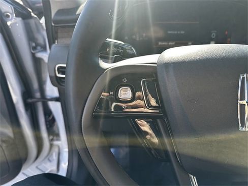 Certified 2025 Lincoln Corsair Reserve w/ Jet Appearance Package image 28