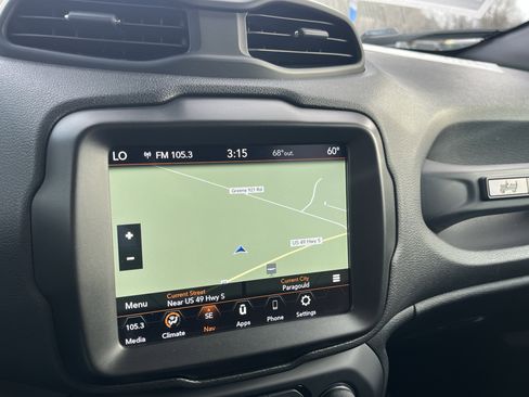 Used 2021 Jeep Renegade Latitude image 14