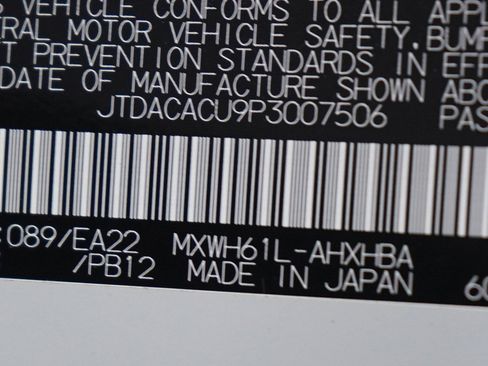 Used 2023 Toyota Prius Prime Premium image 30