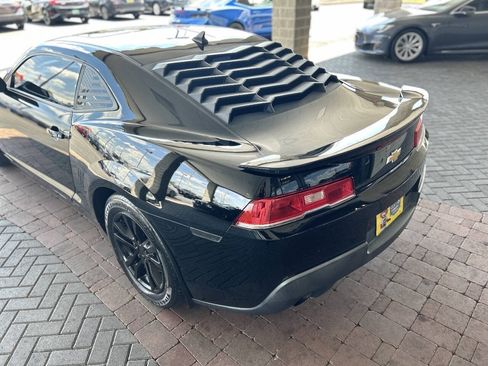Used 2015 Chevrolet Camaro LT RWD image 17