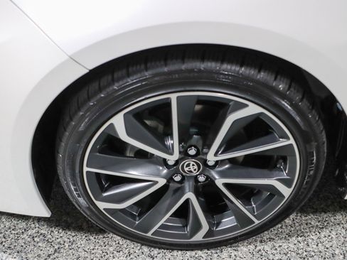 Used 2020 Toyota Corolla SE FWD image 11