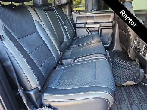 Used 2018 Ford F150 Raptor w/ Equipment Group 802A Luxury AWD/4WD image 16