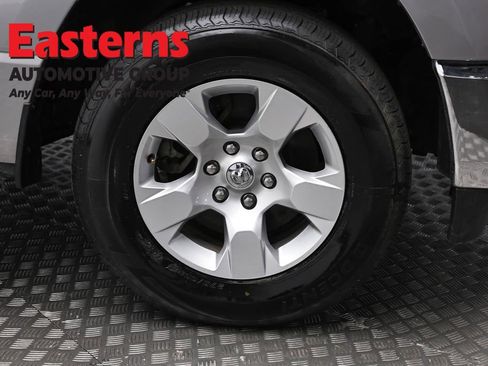 Used 2022 RAM 1500 Big Horn RWD image 30