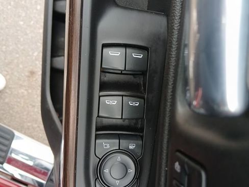 Used 2021 GMC Sierra 1500 SLT image 29