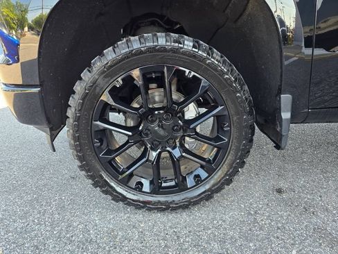 Used 2023 Chevrolet Silverado 1500 RST w/ Z71 Off-Road Package AWD/4WD image 26