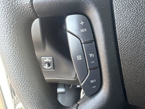 Used 2023 GMC Savana 2500 w/ Driver Convenience Package image 27
