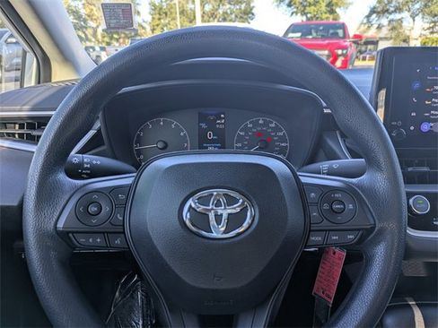 Used 2023 Toyota Corolla LE image 23