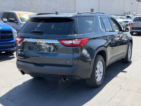 Used 2019 Chevrolet Traverse LT FWD image 3