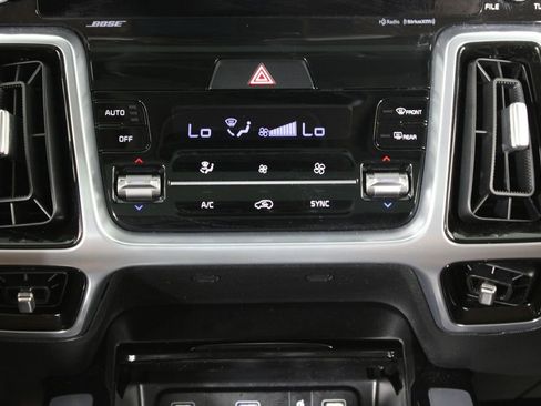 Used 2022 Kia Sorento SX Prestige w/ Rust Color Package image 20