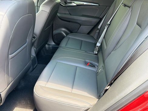 Used 2023 Buick Envision Essence AWD/4WD image 22