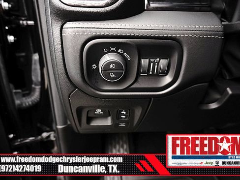 Used 2025 RAM 1500 Limited AWD/4WD image 24