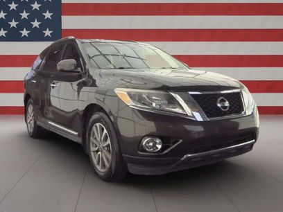 Used 2016 Nissan Pathfinder SL w/ Trailer Tow Package